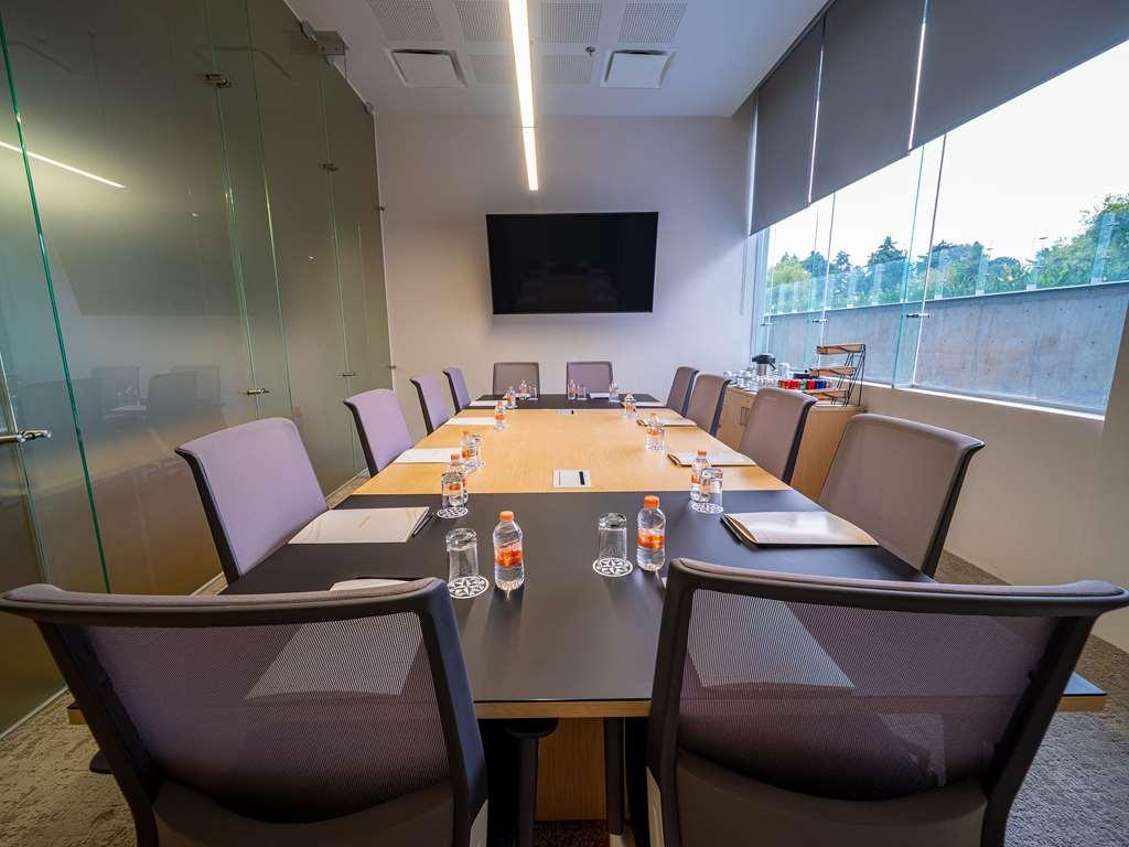 Готель Galeria Plaza San Jeronimo Мехіко Зручності фото Boardroom at the National University of Ireland, Galway